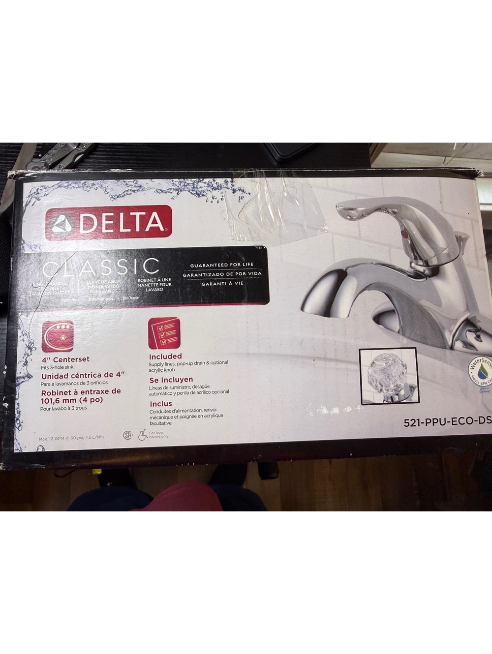 Delta Classic Single Handle Kitchen Faucet with 4-inch Center Set